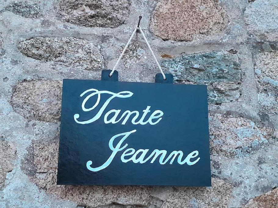 Gite Tante Jeanne Réville Zewnętrze zdjęcie